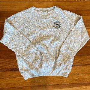 Girl’s A&F sweatshirt.